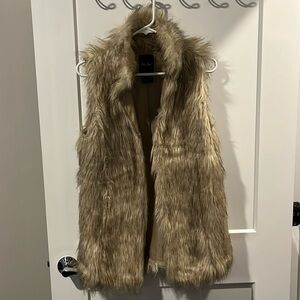 Me Jane Faux Fur Vest